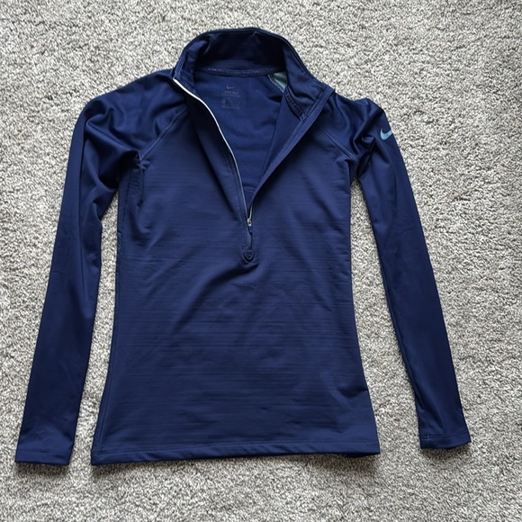 Nike Pro Women’s Hyperwarm LS Top - Picture 2 of 5